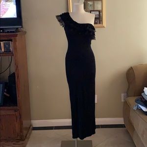 Black Off The Shoulder Maxi Dress